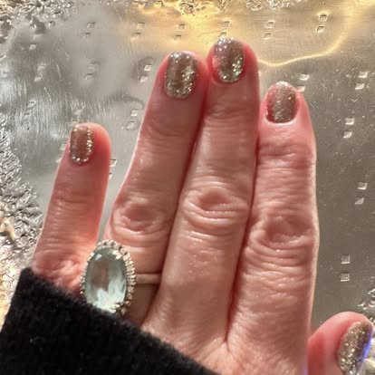 Manicure curata nei dettagli
